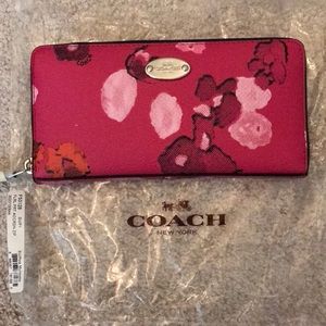 COACH large wallet Pink flowers F53128